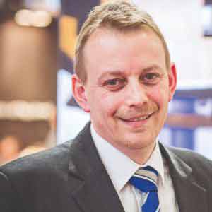 Dr. Joern Seevers_Managing Director Stefan Bahlke, Lead Engineer, CuringPresses, HF Tiretech Group