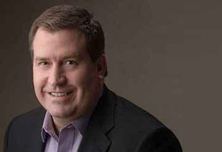 Can Healthcare Benefit from the Social Networking Model?